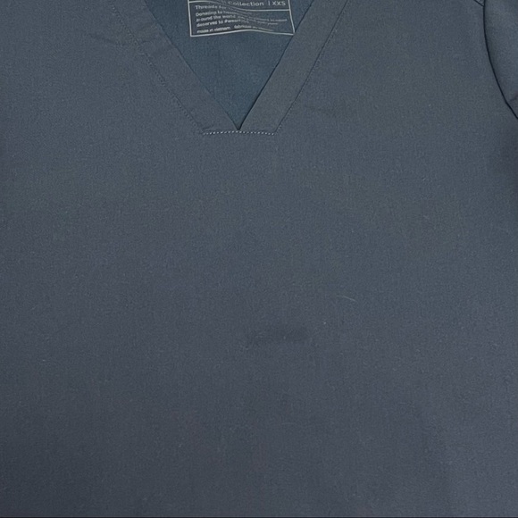 Figs Scrub Set- *Limited Edition Dark Harbor* XS - Picture 13 of 15